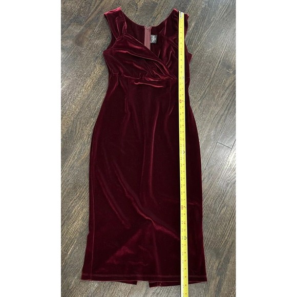 Rock Steady Dress Women’s Medium Red Velvet Bodycon Midi Vamp Whimsigoth Retro - Picture 8 of 10
